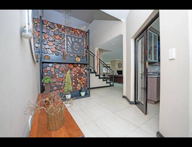 4 BEDROOM PROPERTY TO RENT IN FOURWAYS